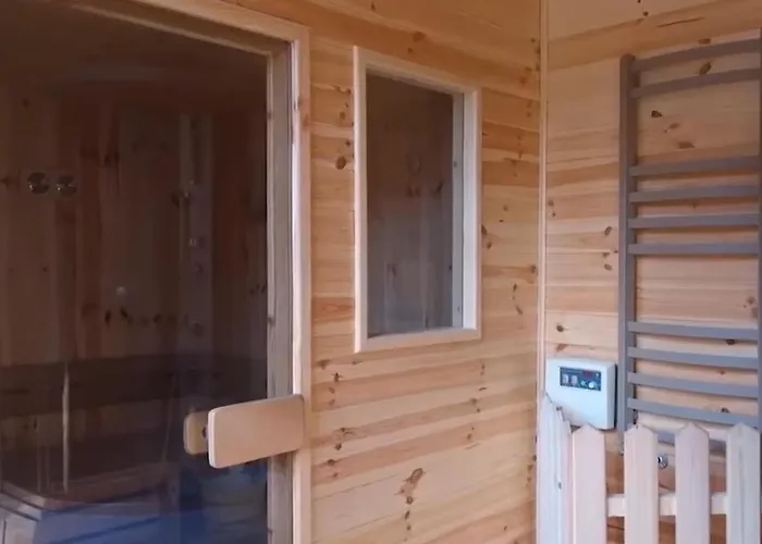 Dom Wycieczkowy Odrodzenie Hostel *