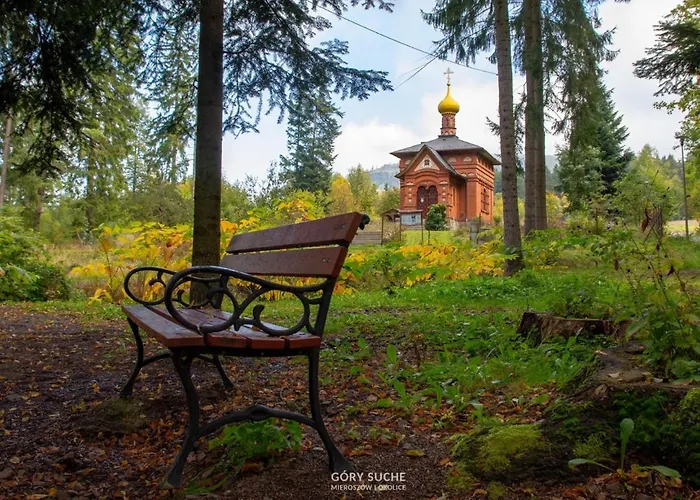 Dom Wycieczkowy Odrodzenie Hostel *